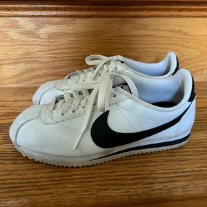 Nike Cortez Sneakers